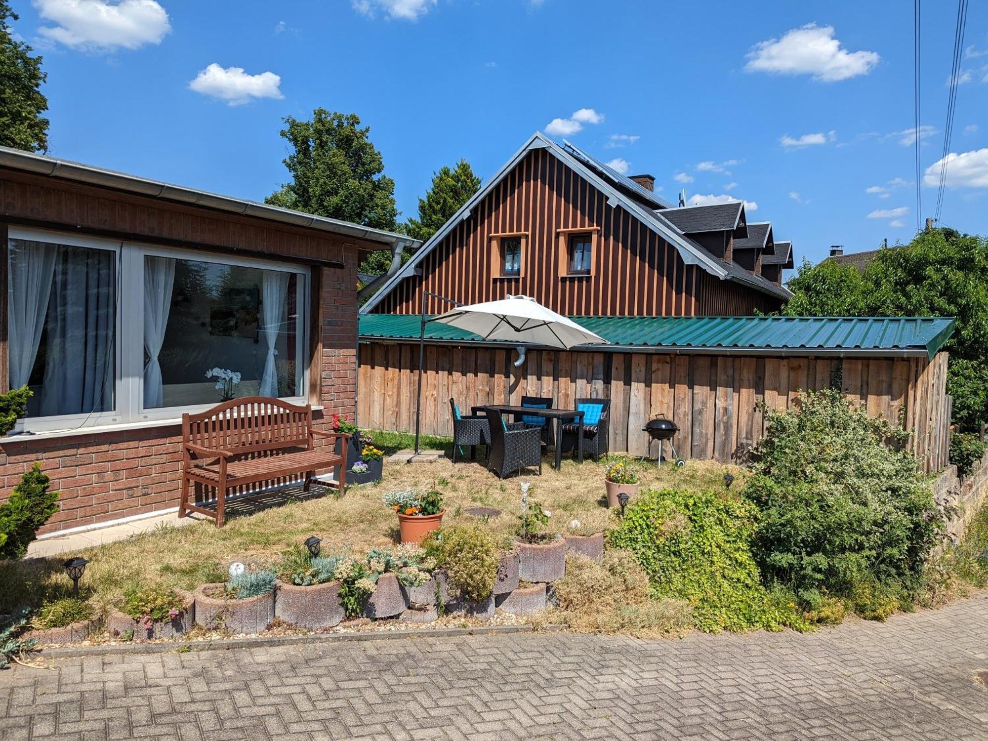 דירות Lichtenhain  W4 - Urlaubsmagie- Pool, Terrasse, Barbecue מראה חיצוני תמונה